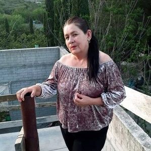 Meet your Posher, Manuela